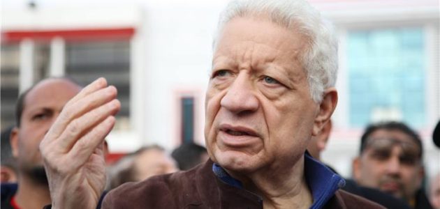 مرتضى منصور في طريقه للمنزل بعد انتهاء عقوبة سجنه