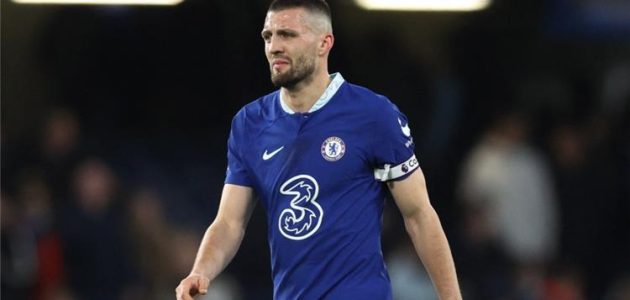 كوفاسيتش: إقالة بوتر أسهل من رحيل 30 لاعبًا